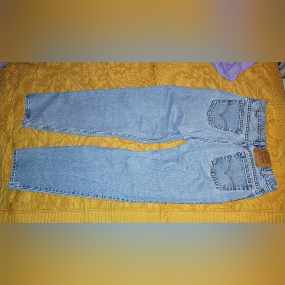 Vintage Levi’s 560 Light Blue Loose Fit Tapered Legs Jeans